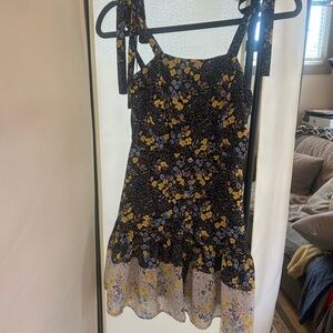 Chic Floral Midi Dress - Black and Yellow